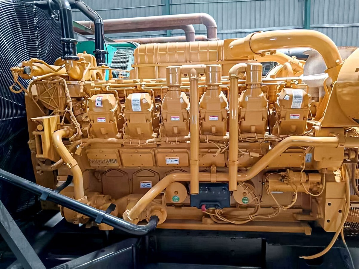 Caterpillar C32 для ГОК